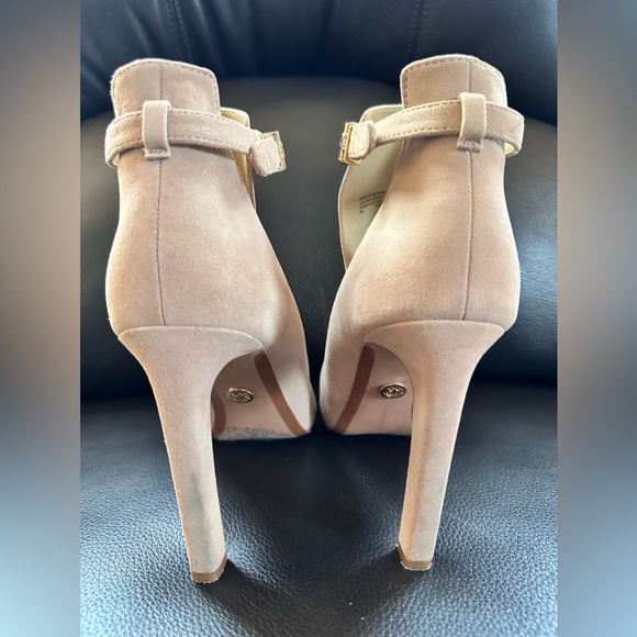 Michael Michael Kors Lawson Bootie Cream Suede - Picture 4 of 12